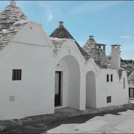 Trulli Pasteur * Alberobello