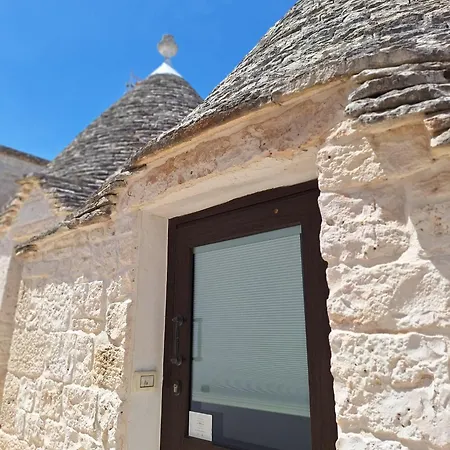 Trulli Pasteur * Alberobello